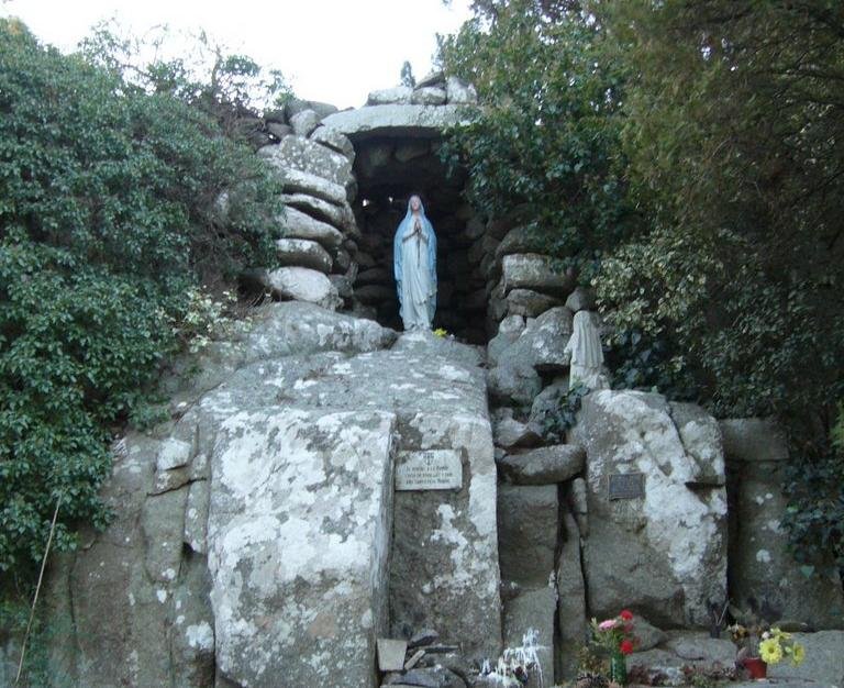 Lee más sobre el artículo Cerro de la Virgen: uno de los miradores más tranquilos de Tandil